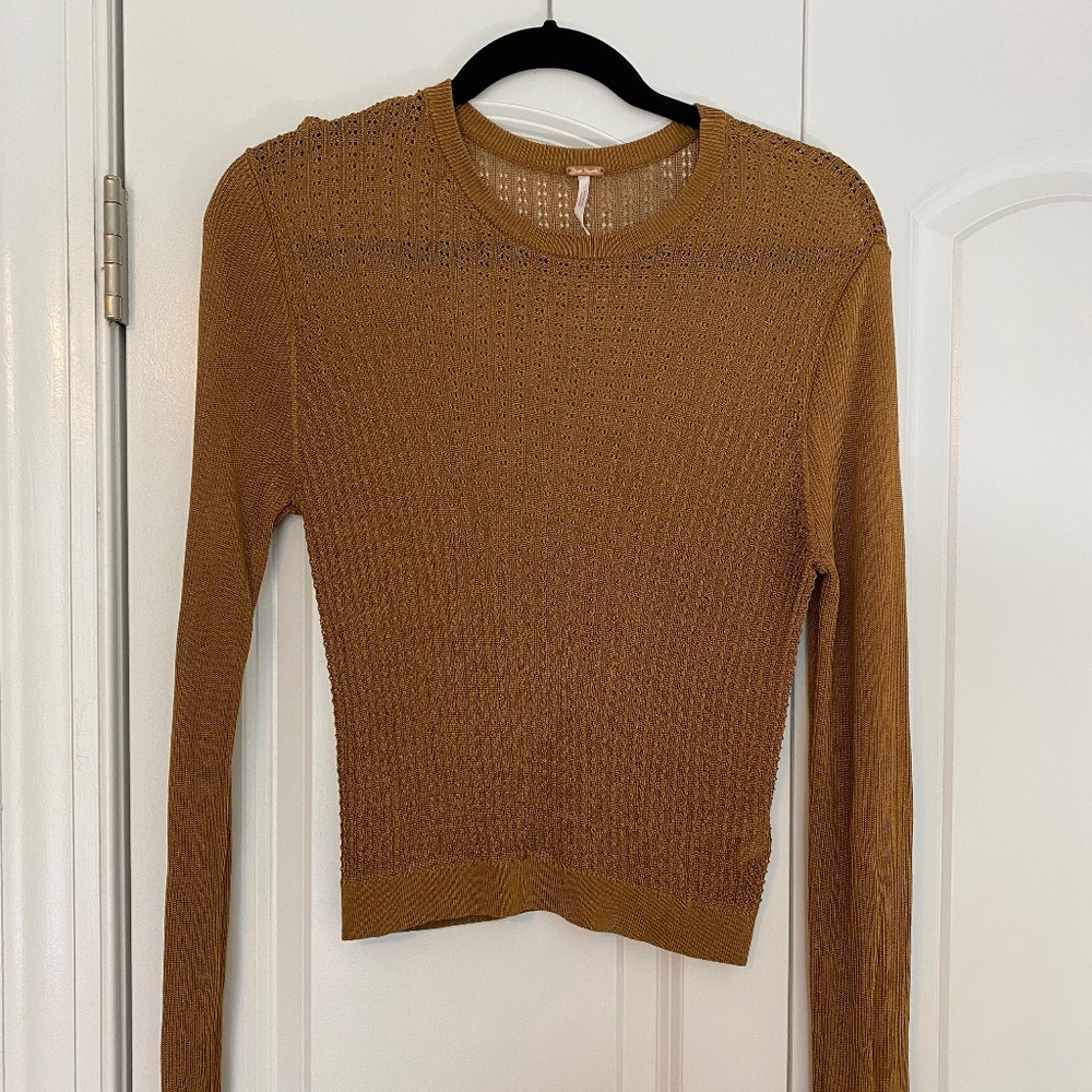 FREE PEOPLE Knitted top.